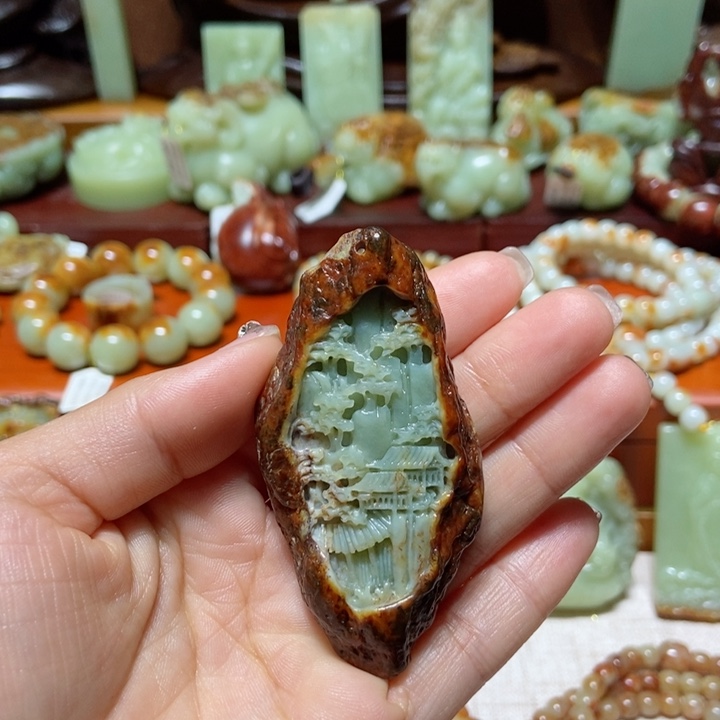 岫岩河磨玉（透闪石质玉）把件未镶嵌