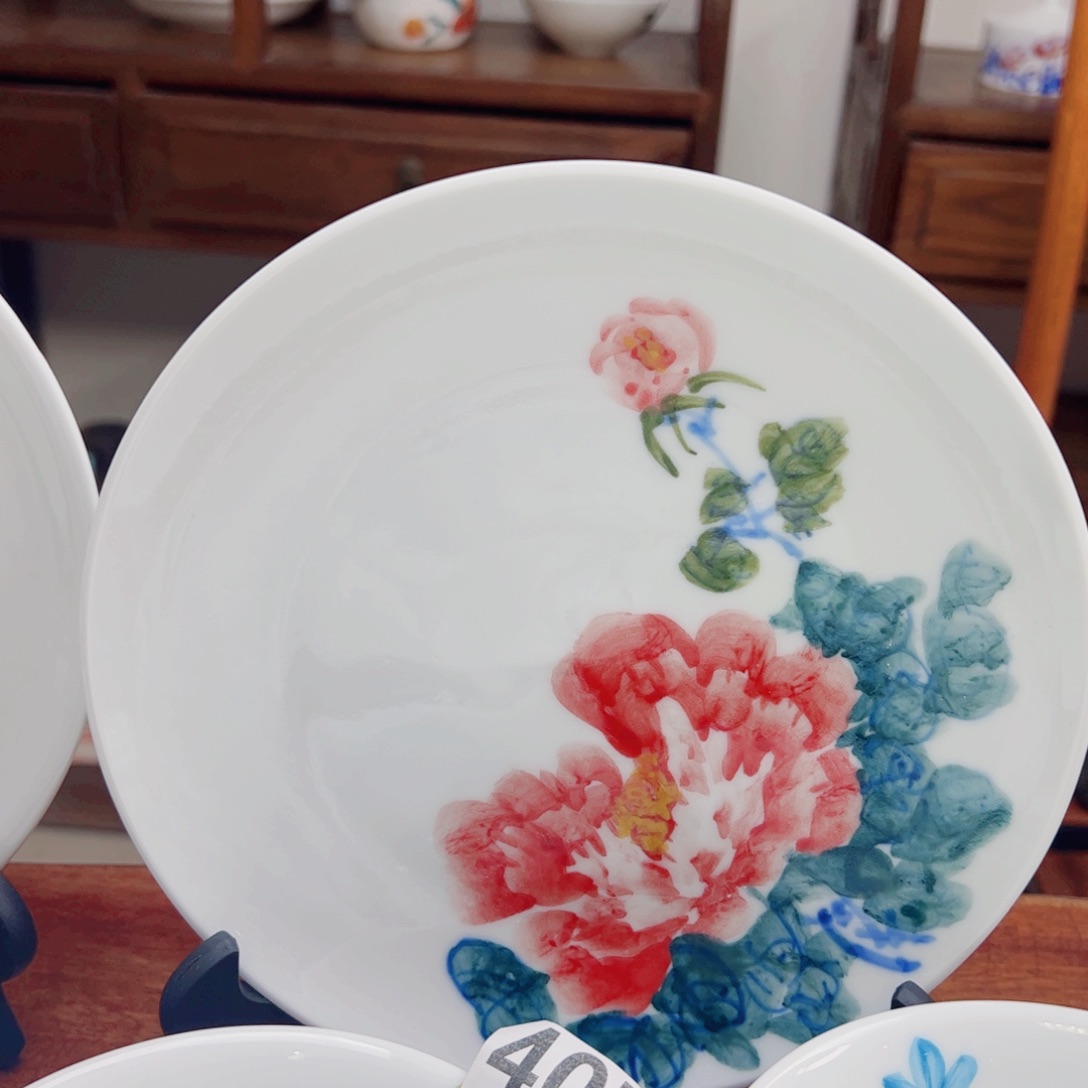 景德镇陶瓷手工手绘制作