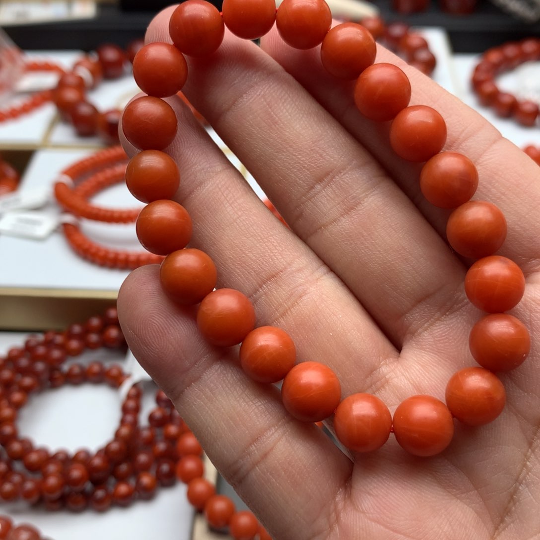 南红玛瑙手链，发货一个未镶嵌&*?