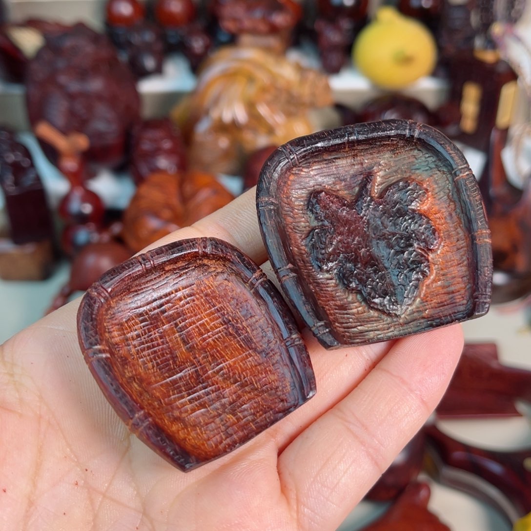 檀香紫檀（小叶紫檀）我***q