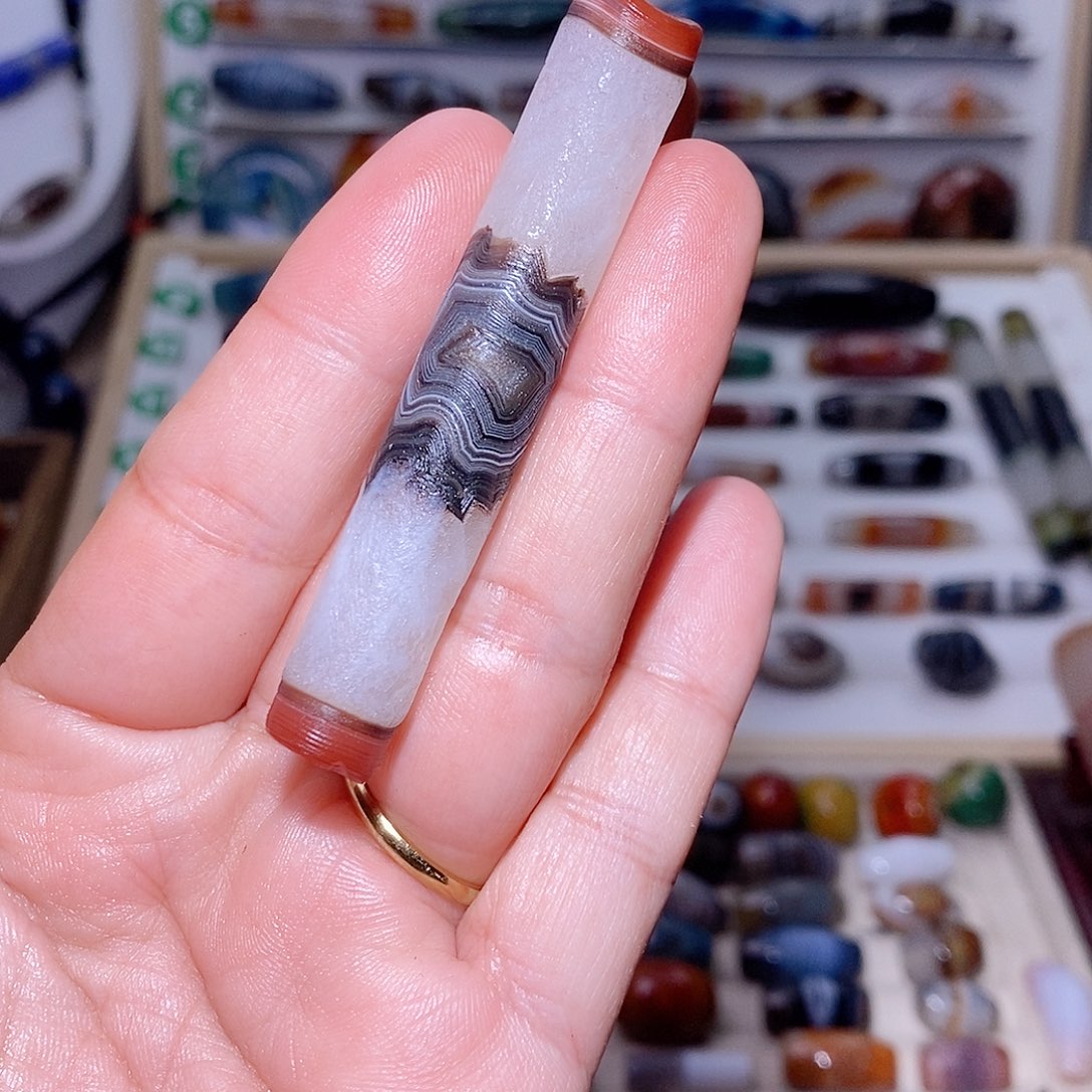 巜***胜玛瑙未镶嵌吊坠…..