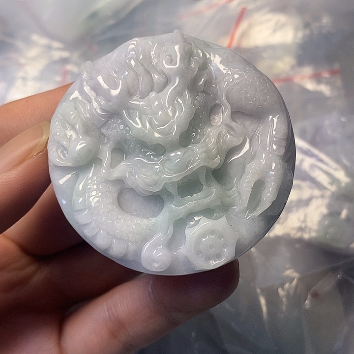 翡翠未镶嵌颈饰天然翡翠A货
