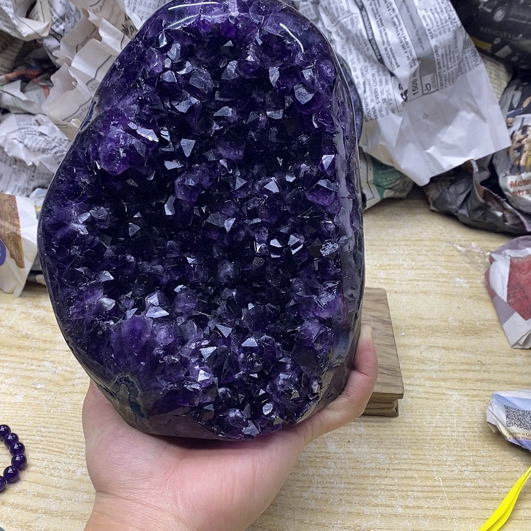 未镶嵌水晶大型摆件（非配饰）