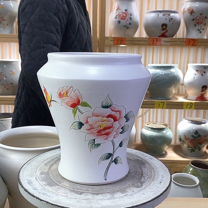 罐陶瓷付出付出陶瓷