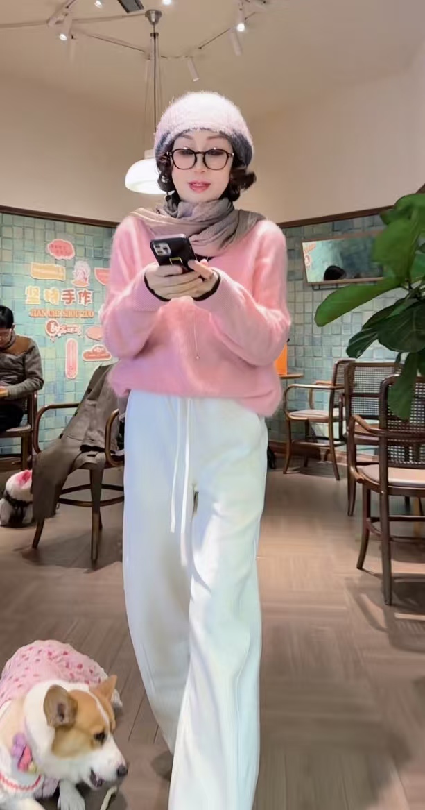 [68岁小姐姐]韩系纯色时尚百搭V领慵懒阔版毛衣D25BC 1702