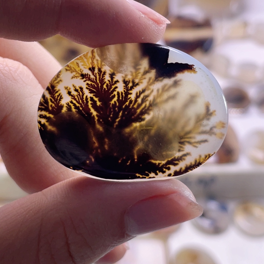 玛瑙/玉髓未镶嵌珠宝奇石