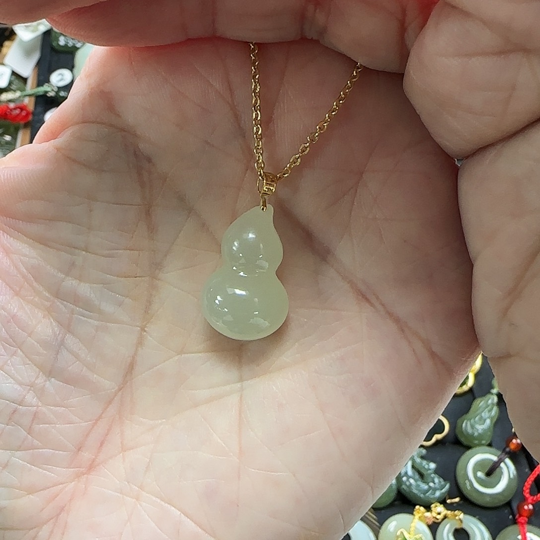 吊坠(赠链)18K金镶嵌和田玉
