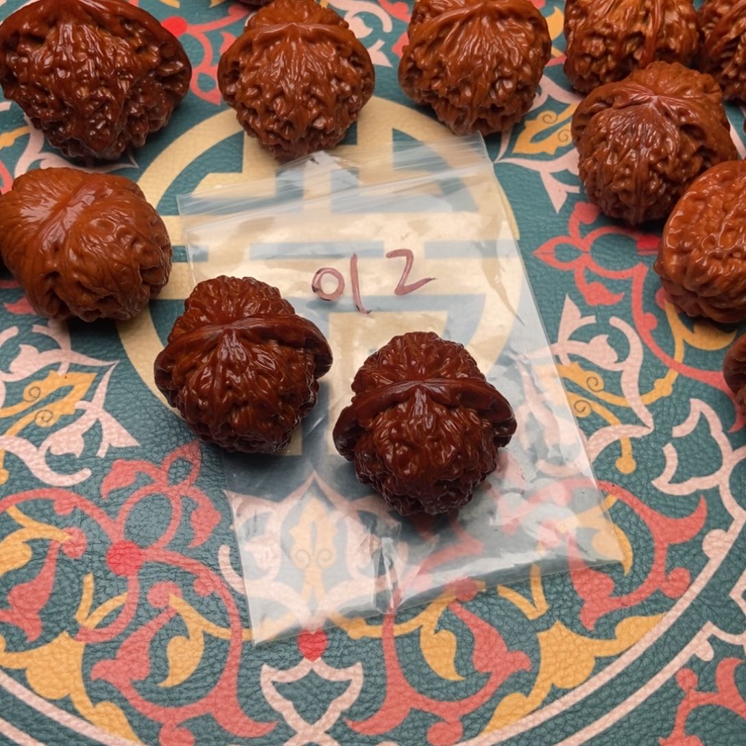 文玩核桃把件优**断012闷白