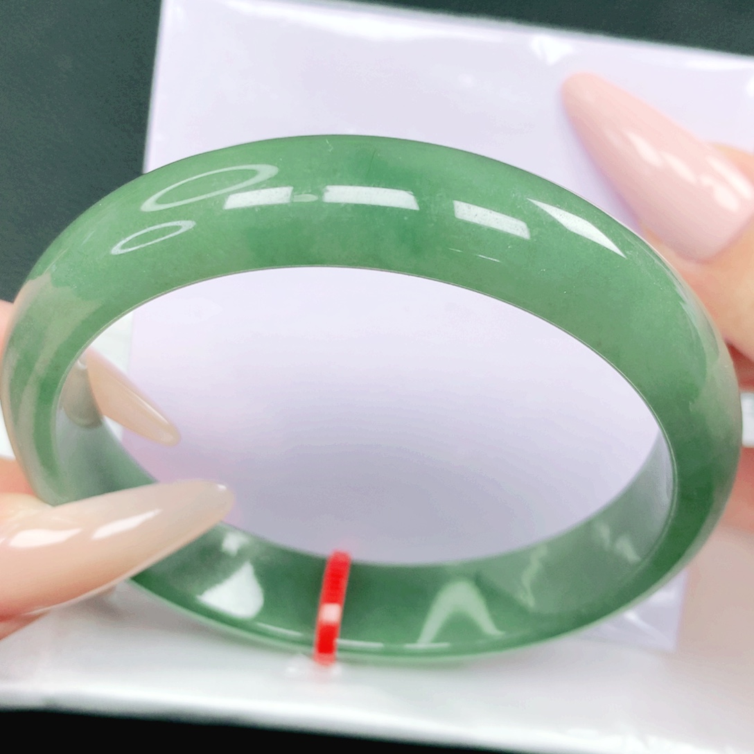 翡翠未镶嵌手镯64