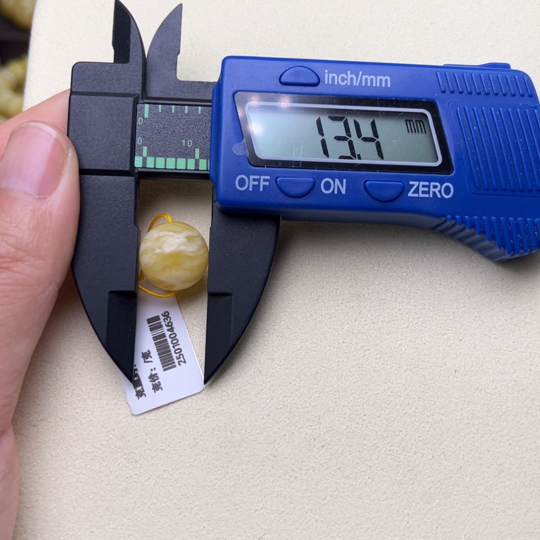 未镶嵌蜜蜡裸石13.4圆珠瓷白蜡虎皮纹