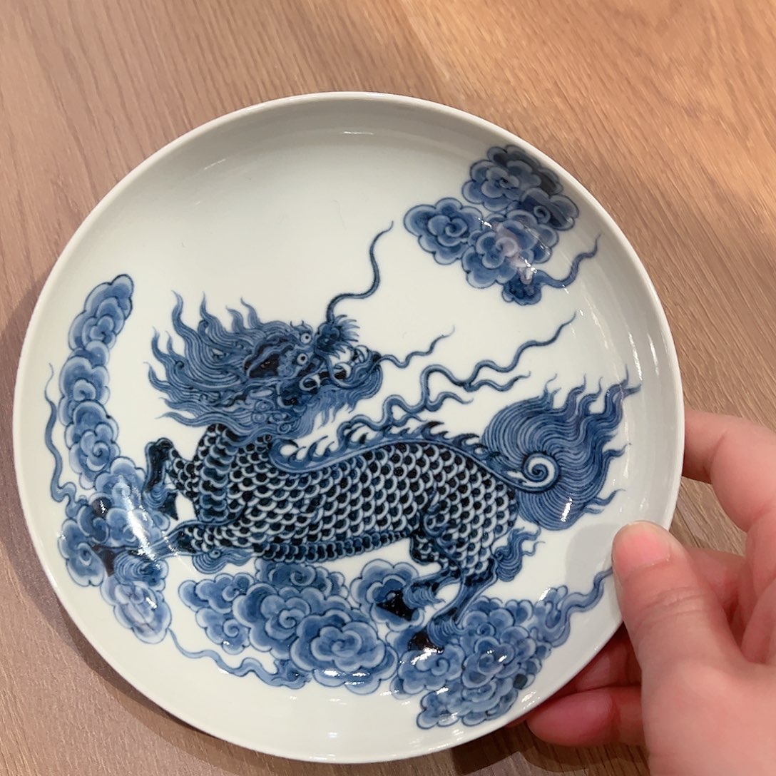景土造物麒麟踏浪壶承