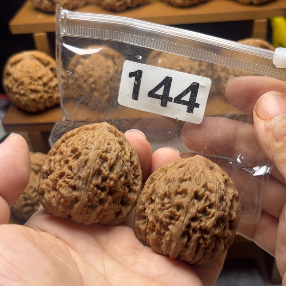 吊坠文玩核桃南疆40