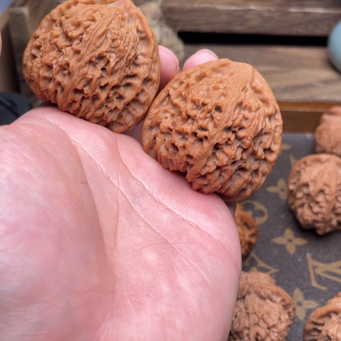 文玩核桃把件G11号43尺南疆石