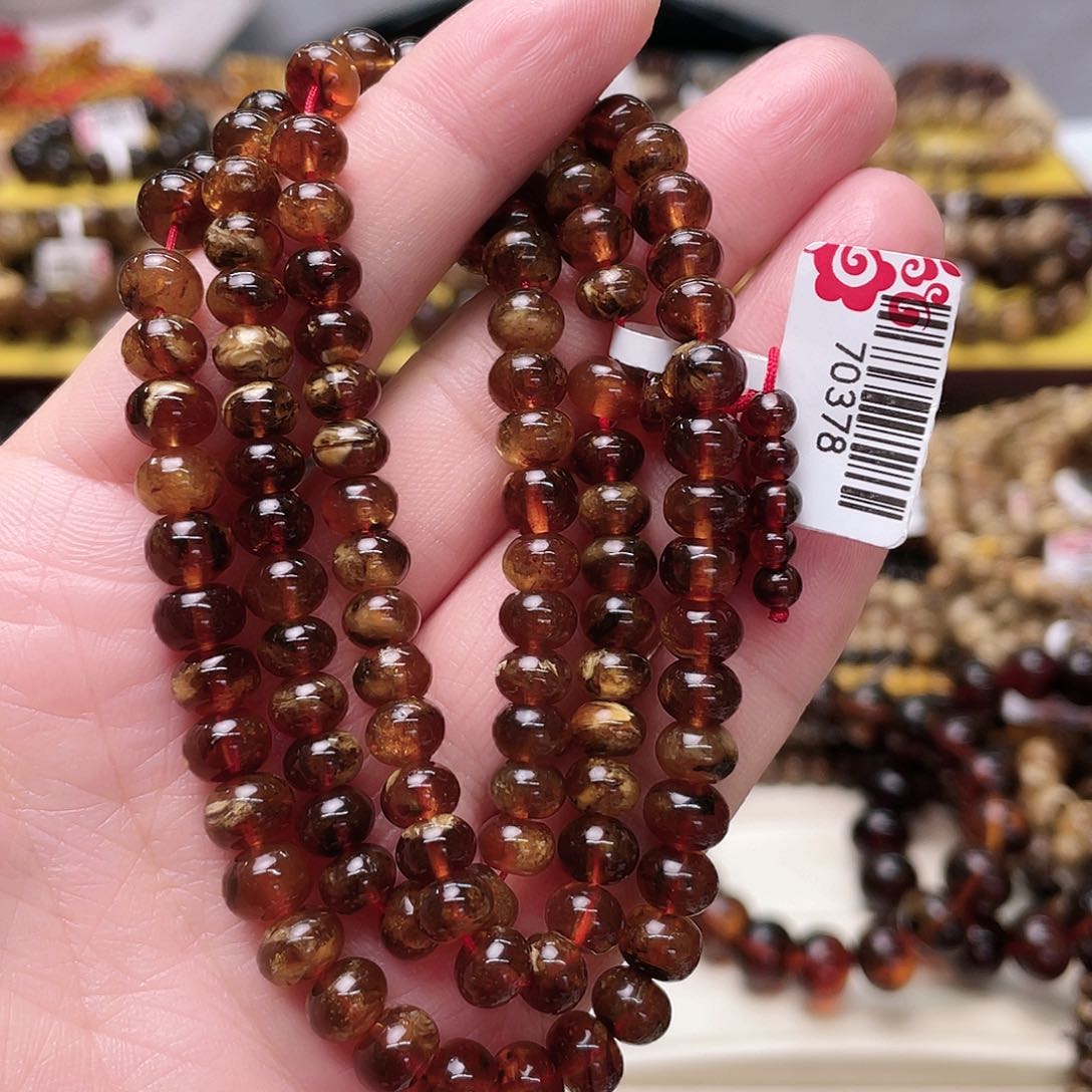 未镶嵌琥珀裸石七70378