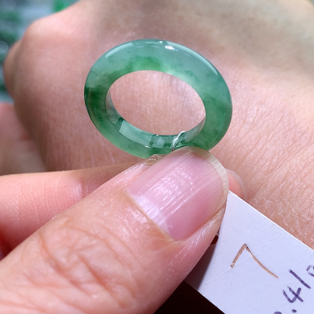 翡翠戒指未镶嵌7号