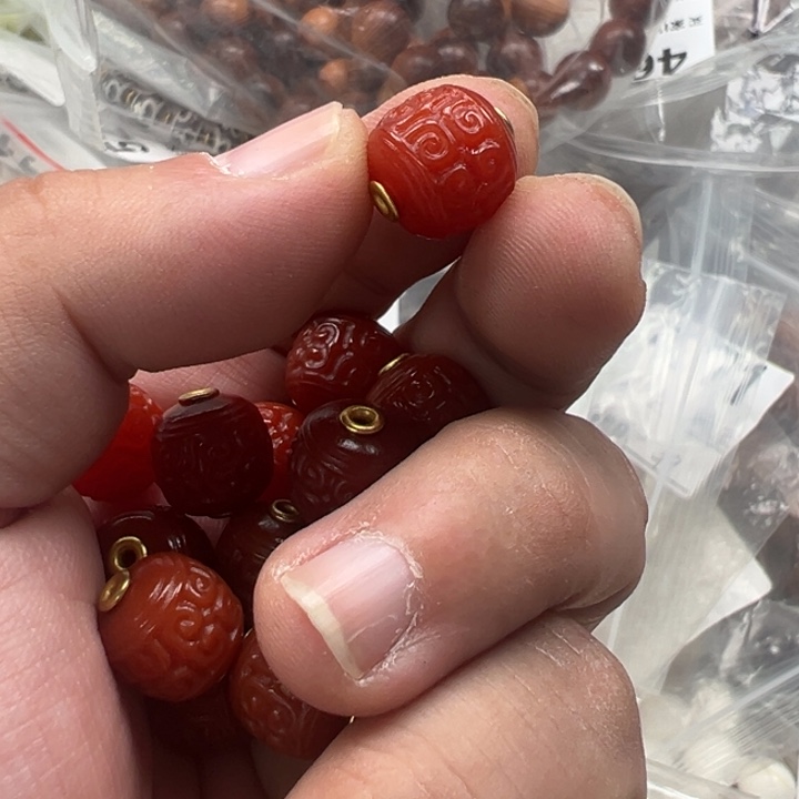 吊坠白玉菩提红色4809