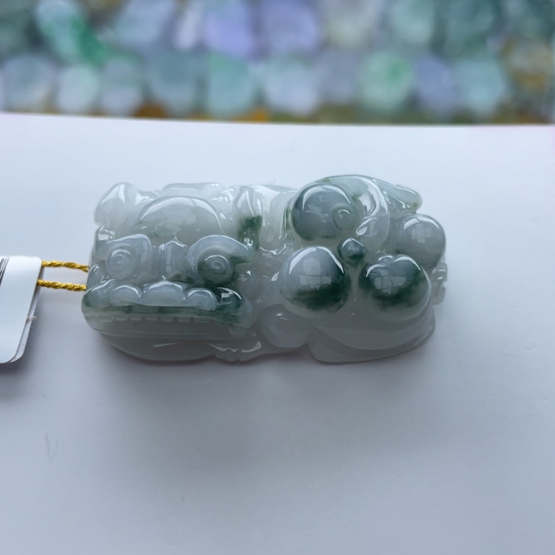 翡翠颈饰未镶嵌貔貅