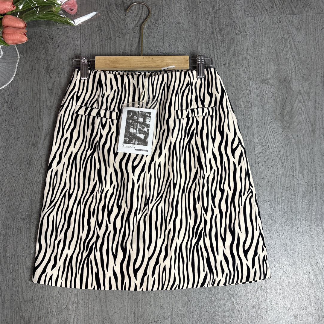 气质斑马纹高腰A字百搭显瘦包臀半身裙