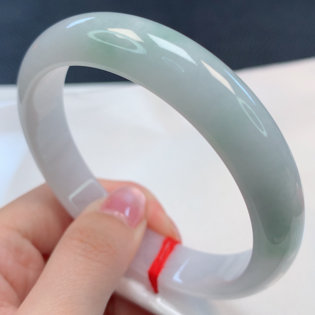 【闪购商品】翡翠手镯未镶嵌61圈