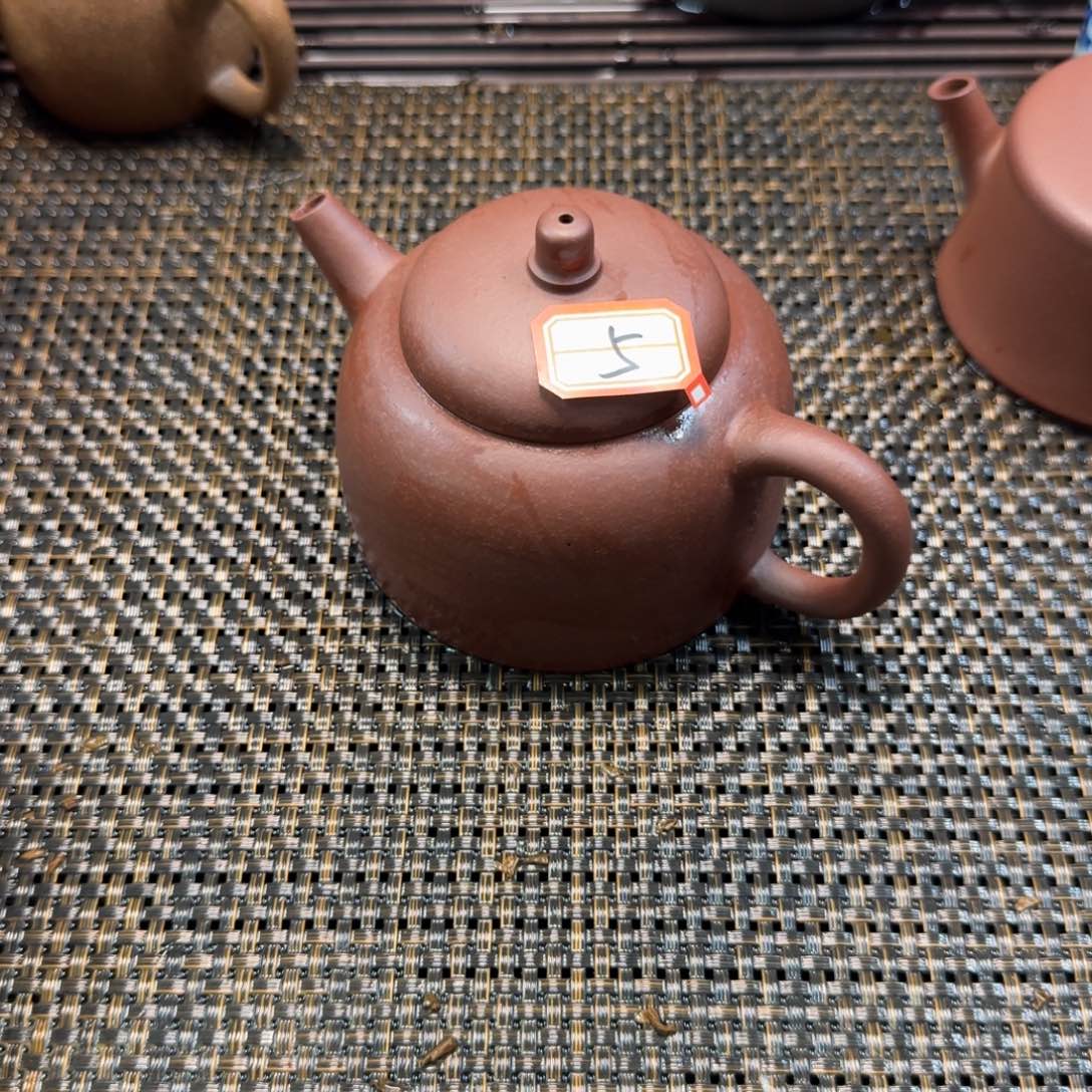 5号紫砂壶台西底槽清百衲260CC微微瑕