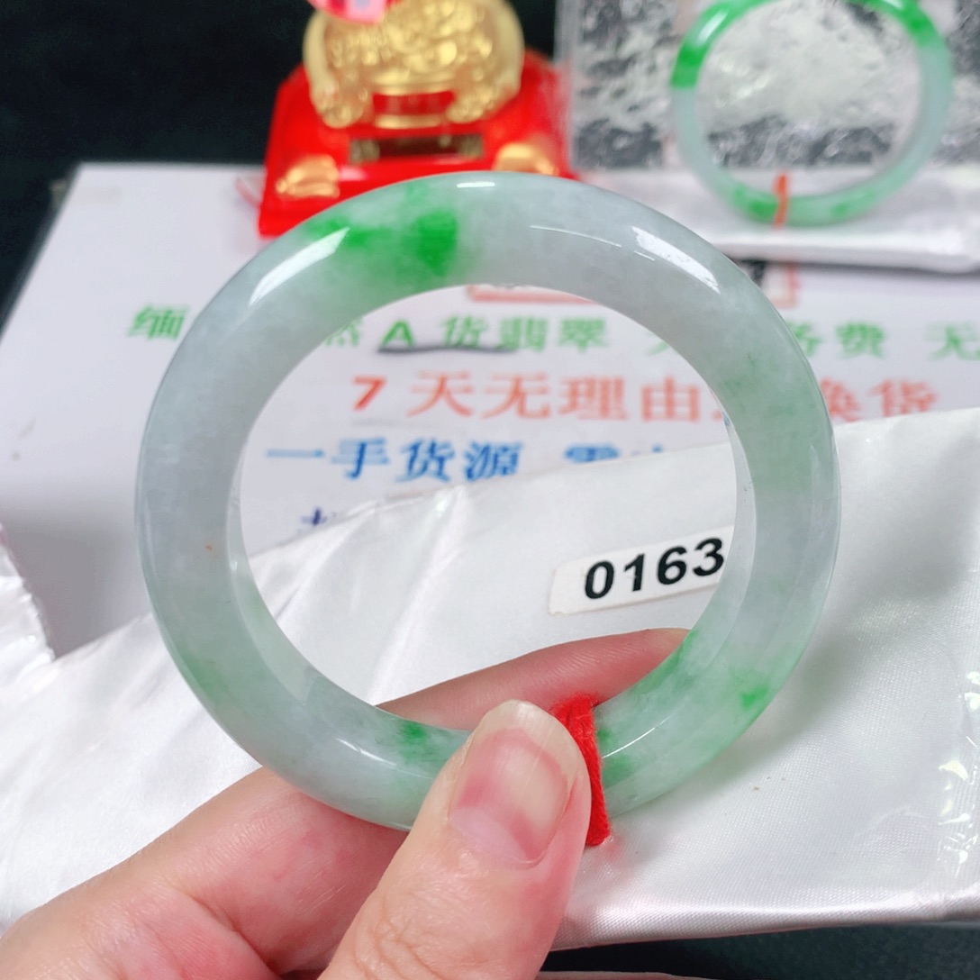 翡翠手镯未镶嵌0163