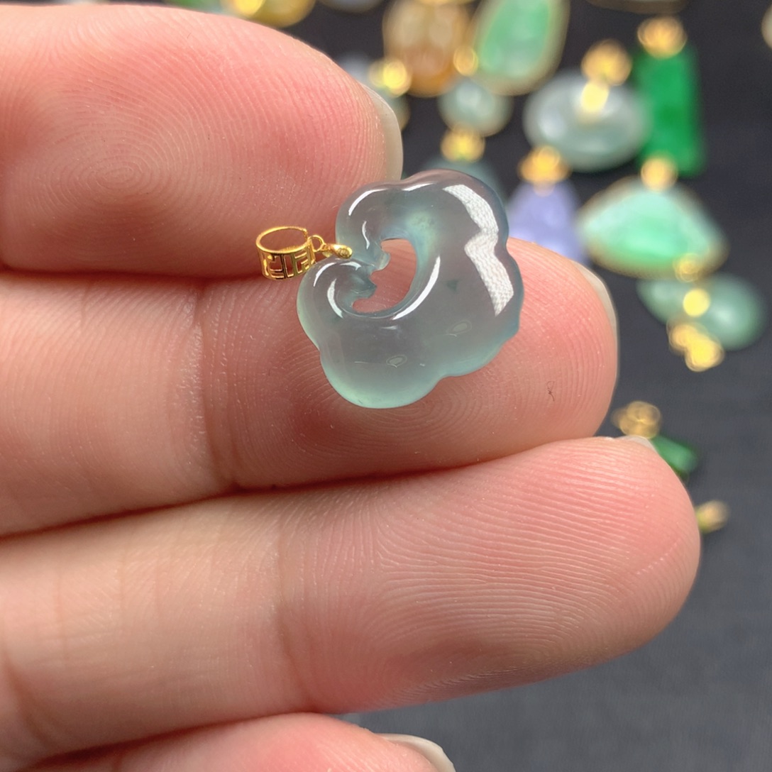 【闪购商品】颈饰18K金镶嵌翡翠翡翠