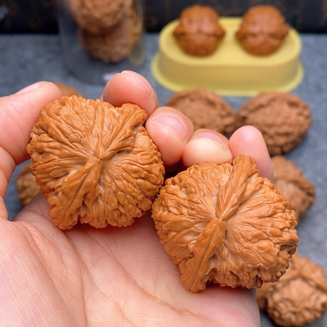 文玩核桃把件白狮子40全品