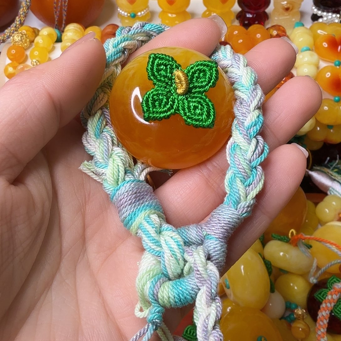 非金属柿子手把件一套