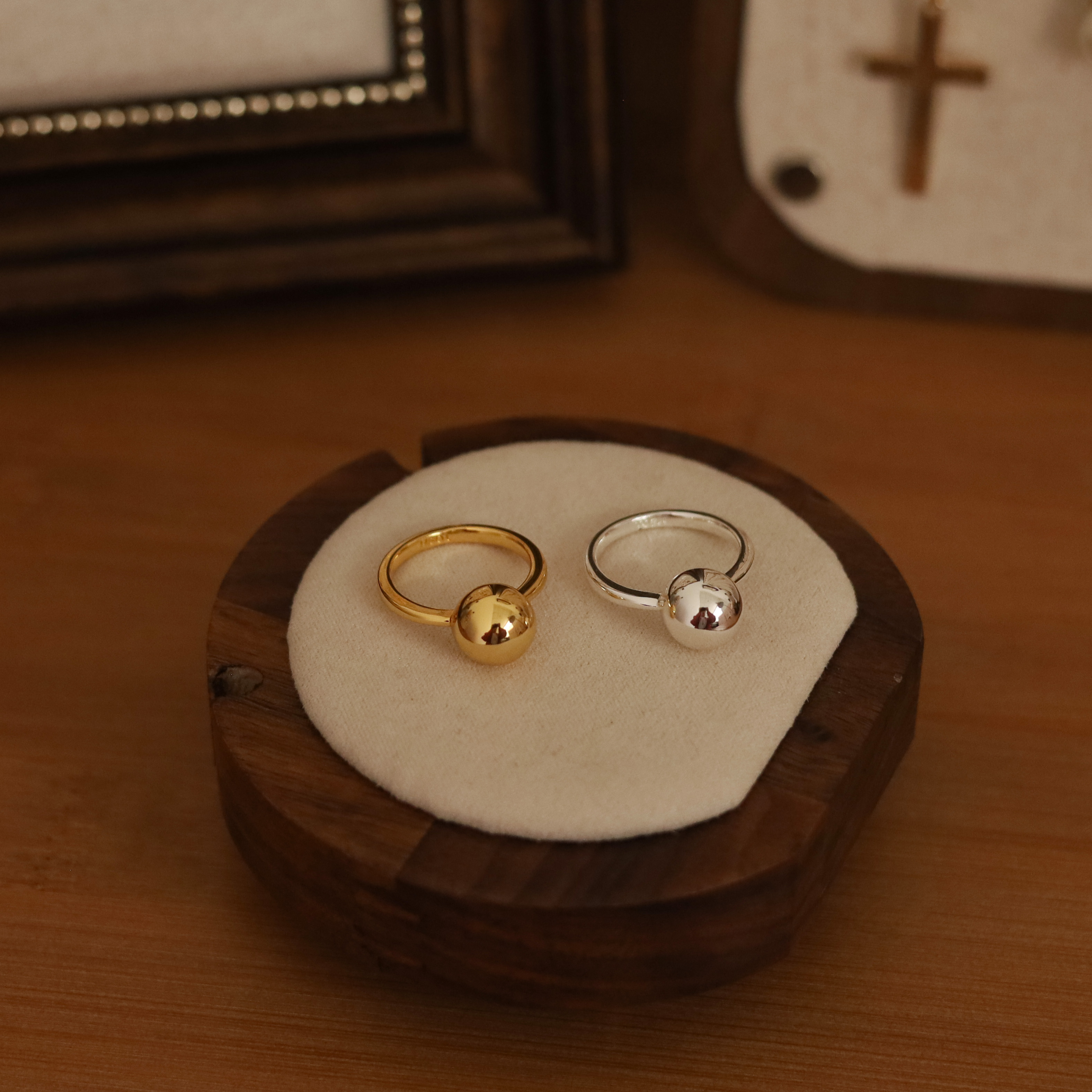 铜合金戒指 简约时尚气质小众素款百搭可爱圆珠铜合金戒指