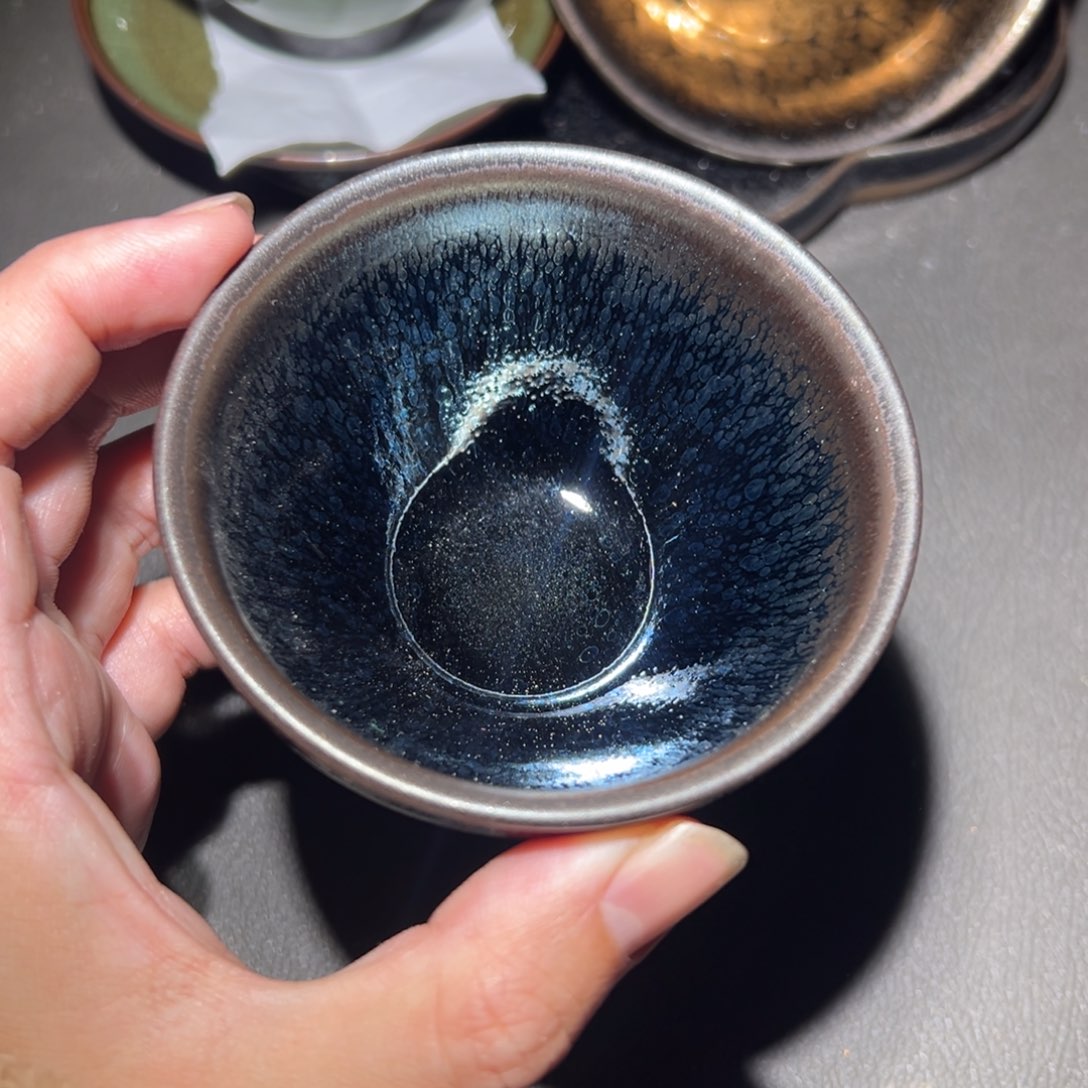 茶盏我想去吃个早饭就回去啊