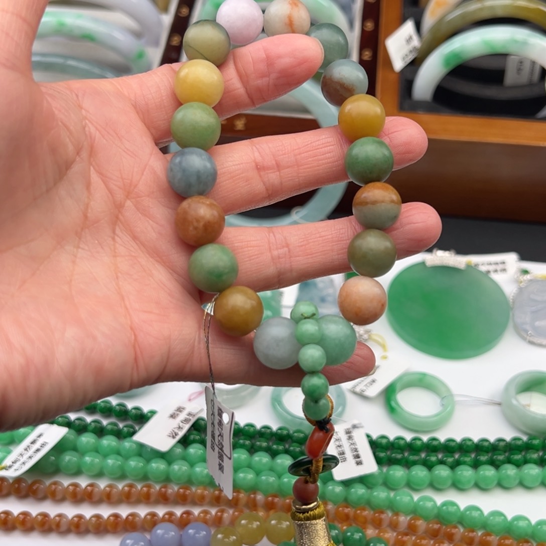 翡翠手链未镶嵌?****天然翡翠A货手串