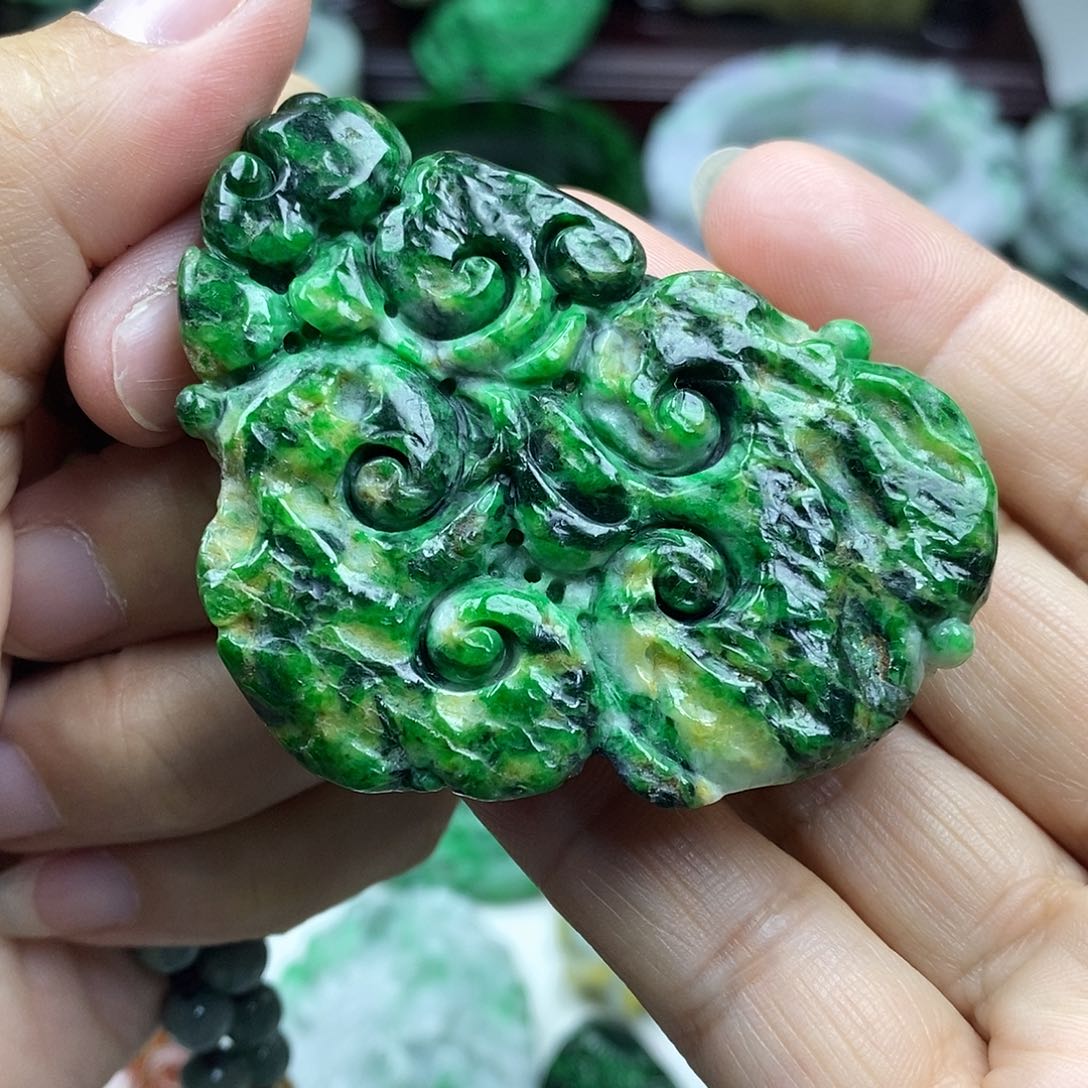颈饰未镶嵌翡翠?****?牌子