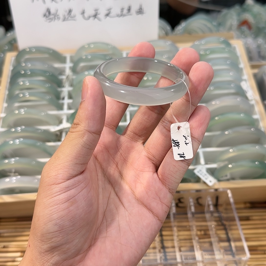 手镯玛瑙/玉髓未镶嵌圈口50.2