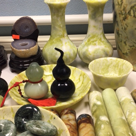 蛇纹石玉未镶嵌天然岫玉蛇纹石擀面杖