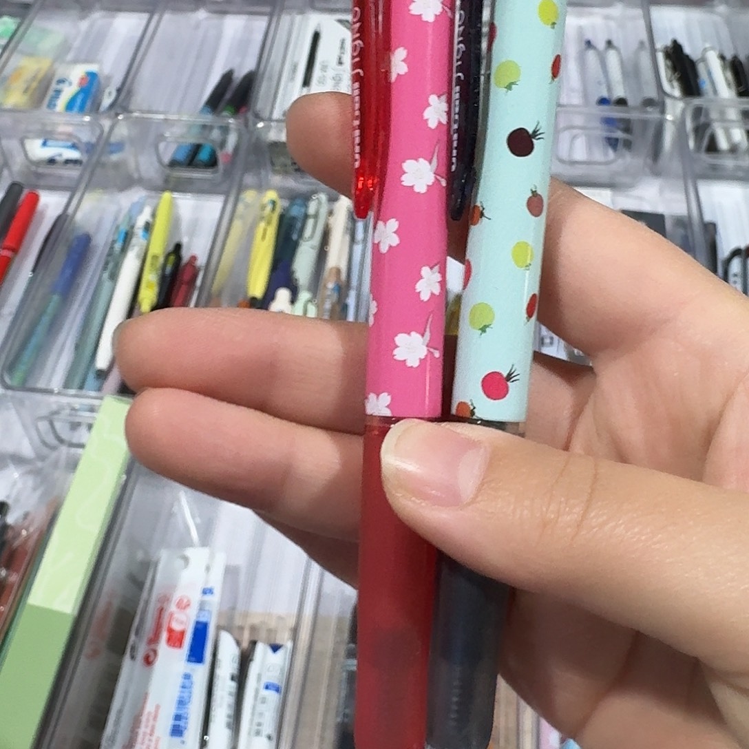 便携式三菱中性笔两只