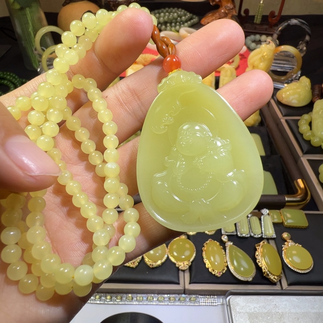 和田玉未镶嵌颈饰