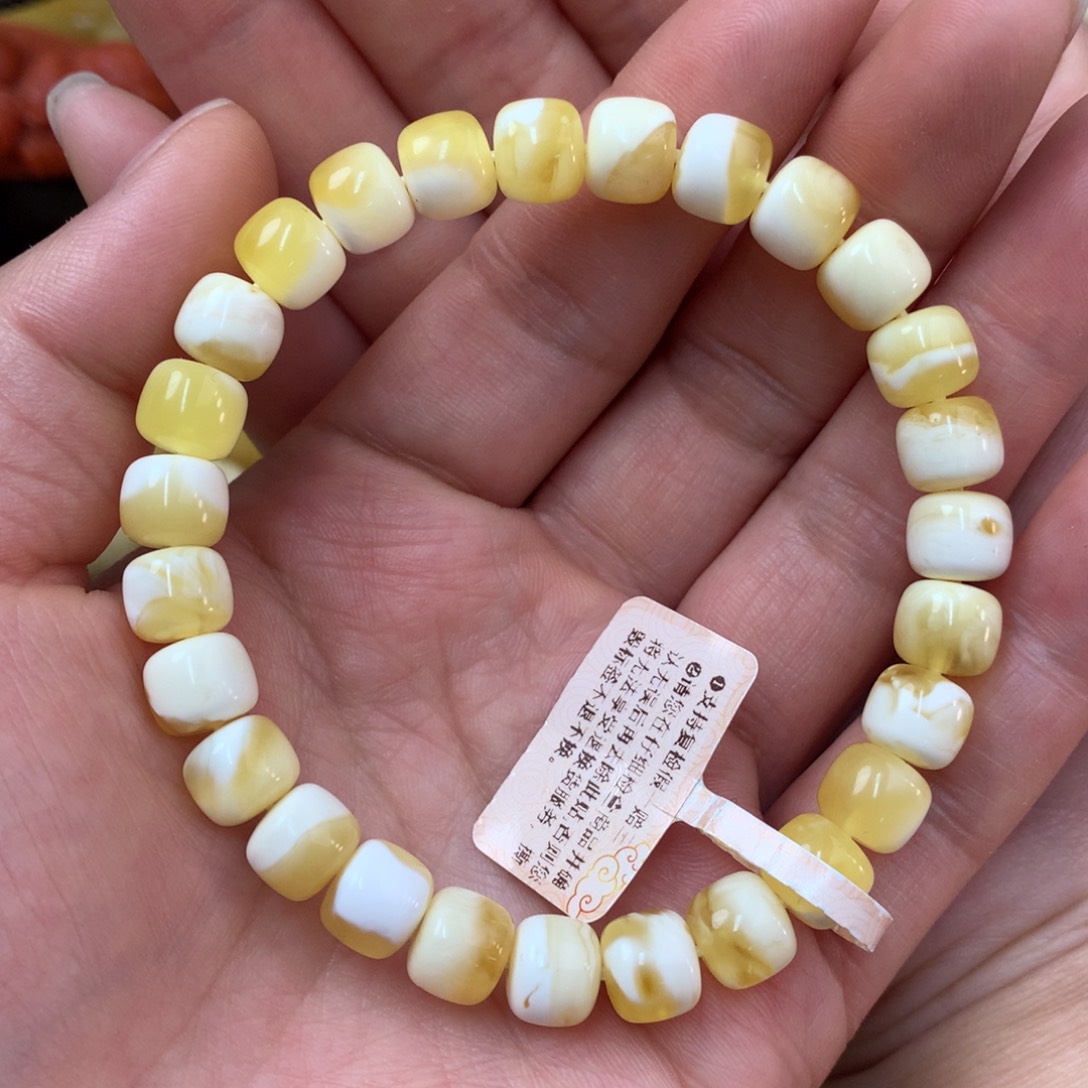 琥珀裸石未镶嵌蜜蜡