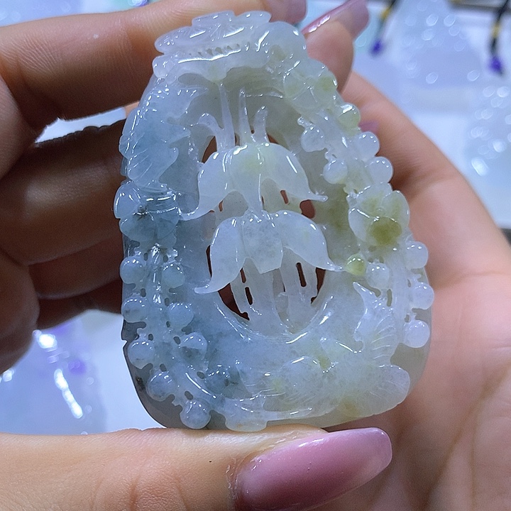 翡翠颈饰未镶嵌天然翡翠A货吊坠