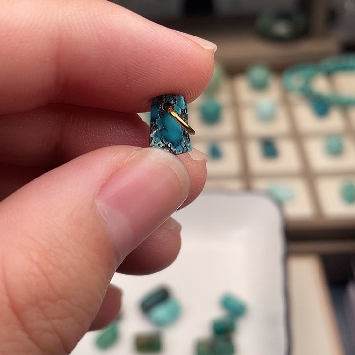 绿松石未镶嵌吊坠