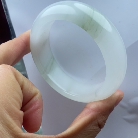 石英质玉（金丝玉）手镯未镶嵌