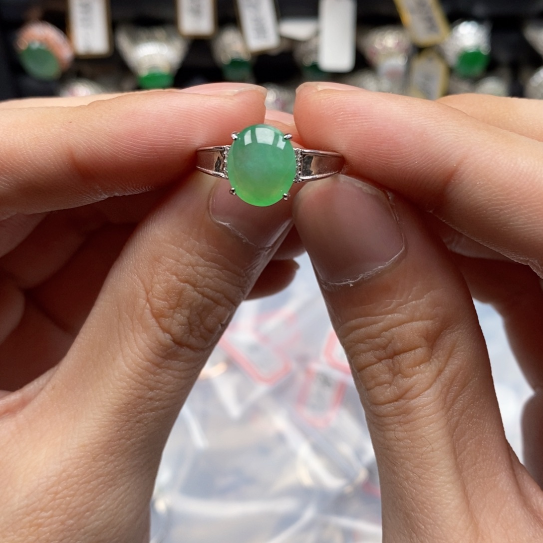 翡翠戒指银S925镶嵌天然缅甸翡翠a货