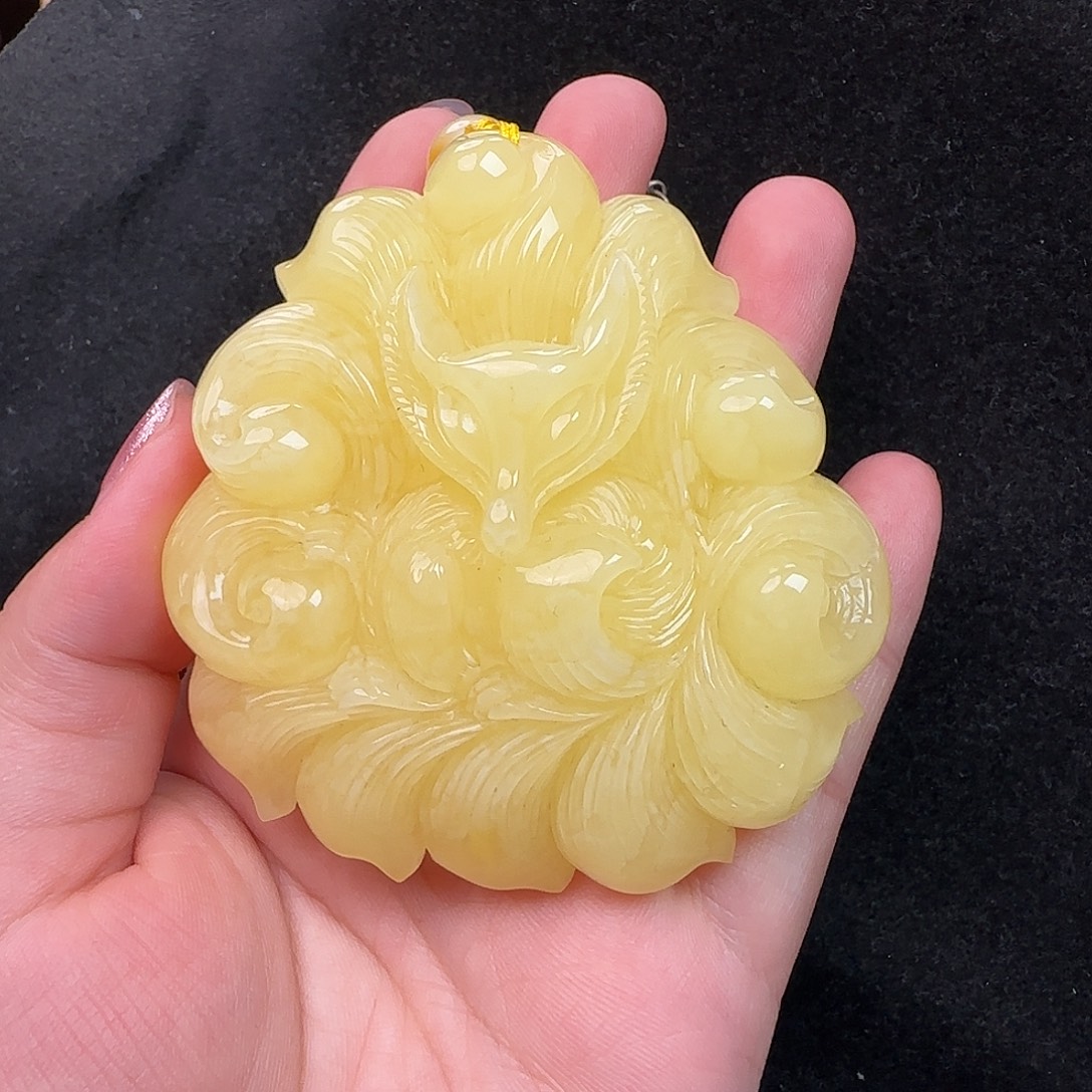 蜜蜡未镶嵌珠宝奇石