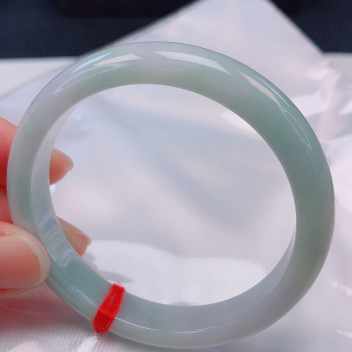 翡翠手镯未镶嵌56。57