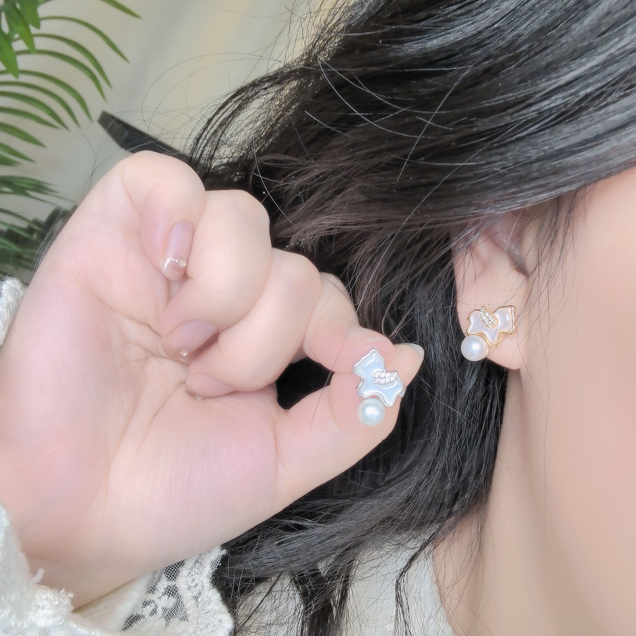 【小马】天然珍珠贝母本命年耳钉百搭可爱简约