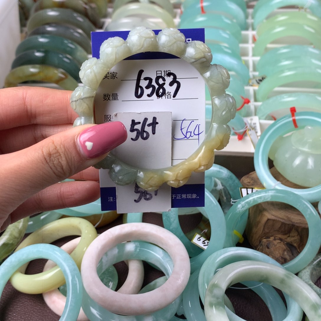 蛇纹石玉手镯未镶嵌别****！6383