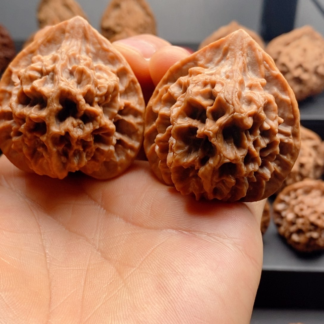 把件文玩核桃小*秦岭山地帽子42