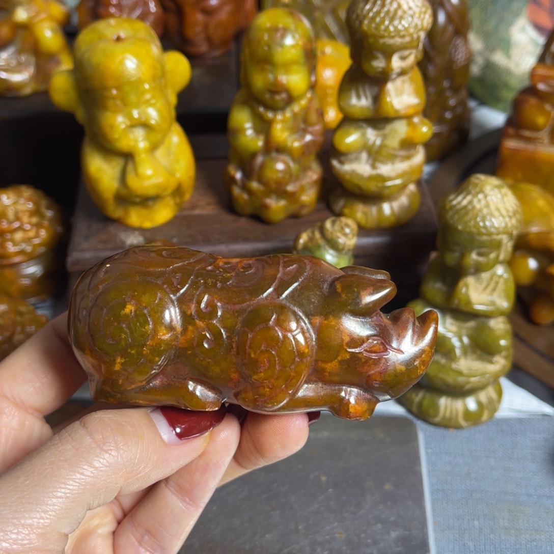 蛇纹石玉合金颈饰