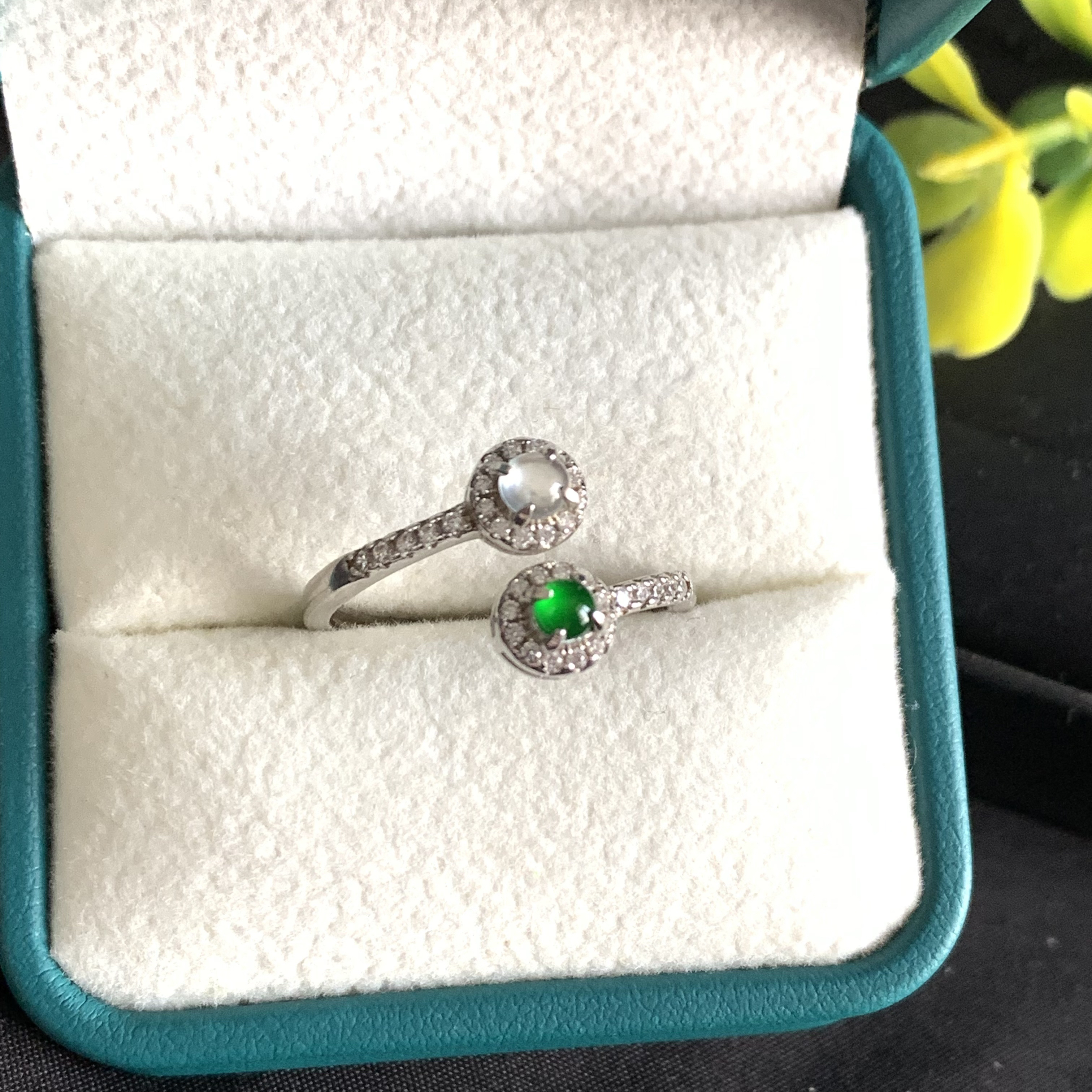 天然翡翠A货925银镶嵌戒指绿色气质时尚简约