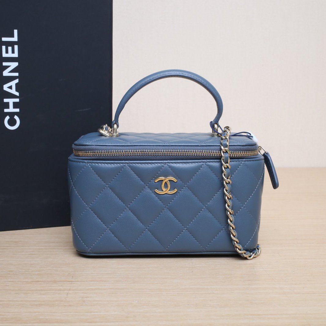 99新 Chanel/香奈儿 【娇】21K 手提长盒子化妆包 镭射标 989686