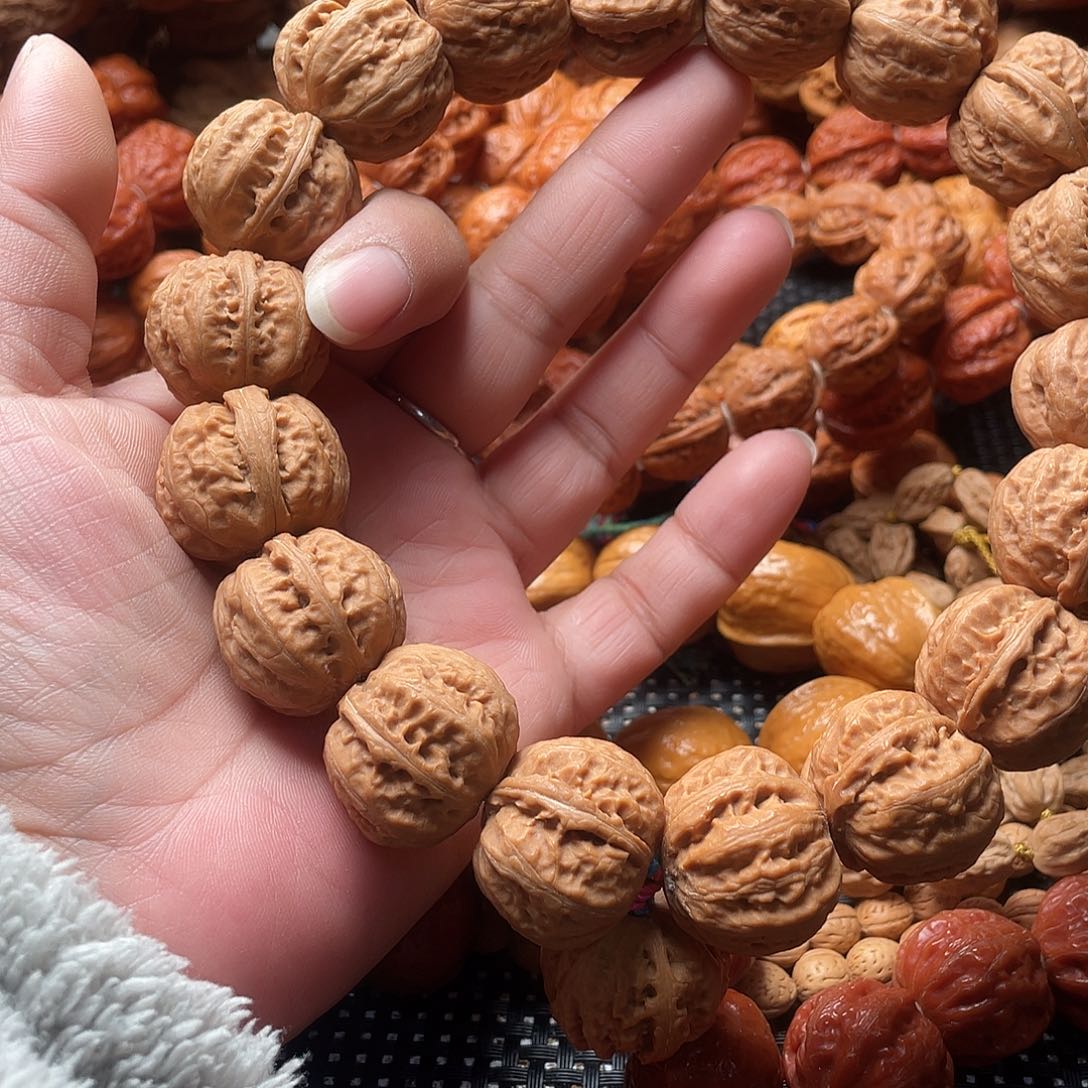 建***王文玩核桃手串磨盘京八